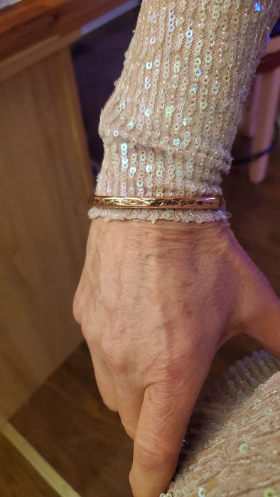 Handmade 4 Gauge Copper BIGGA Bangle by Alexa Martha