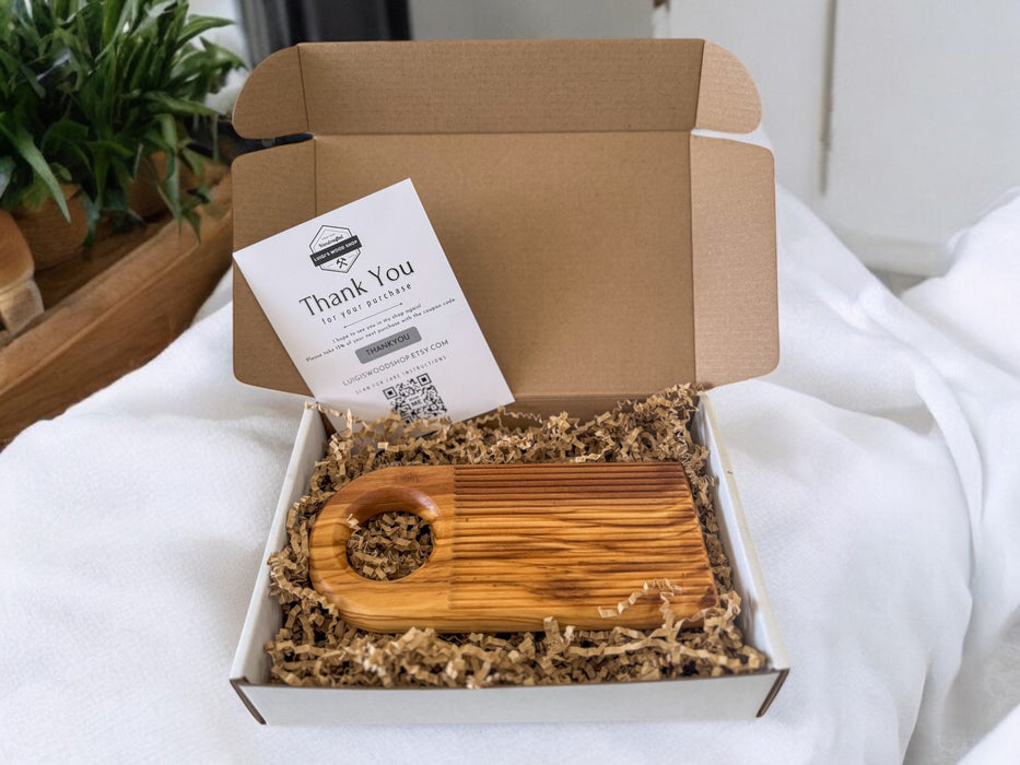 Olive Wood Gnocchi Board - Straight Pattern