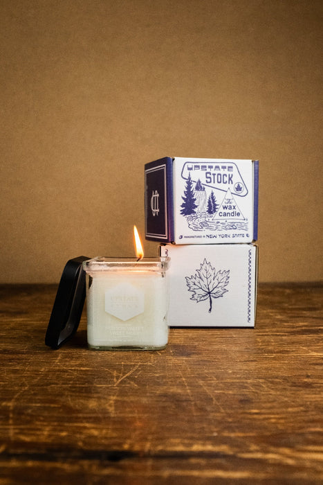 Minnewaska Flowering Dogwood Coconut Wax Candle - Clear