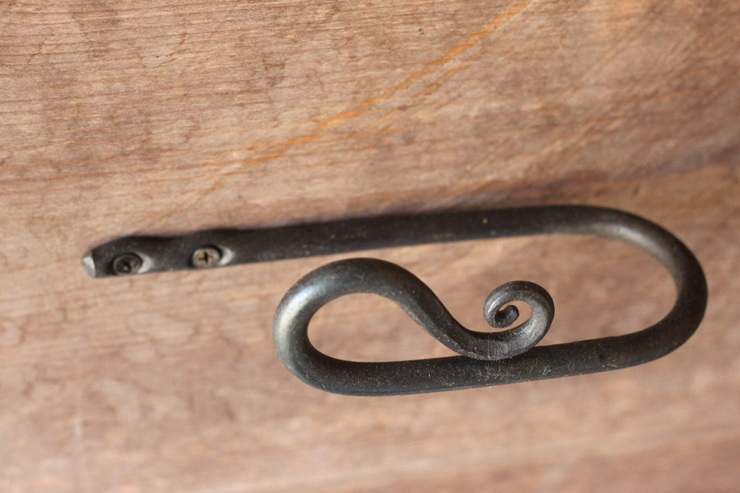 Curtain Tie Back - Reverse Scroll