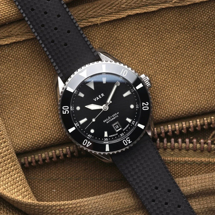 D5 Meridian Black USA Auto 39mm Watch