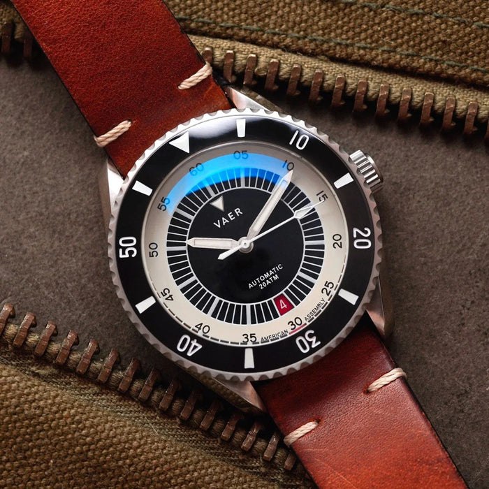 D5 Tropic USA Auto 39mm Watch