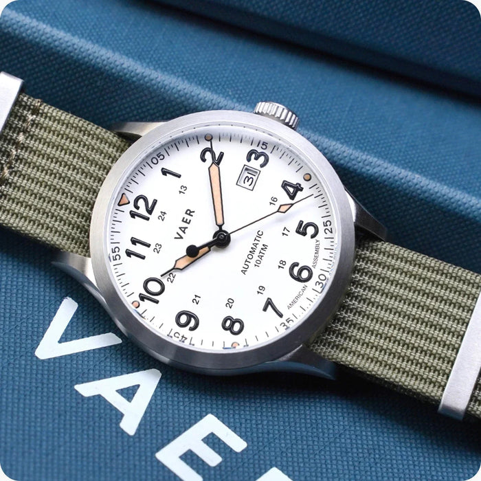 A5 Field White USA Auto 40mm Watch