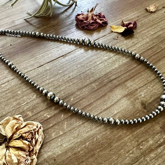 18 inch Graduated Sterling Silver Pearls necklace