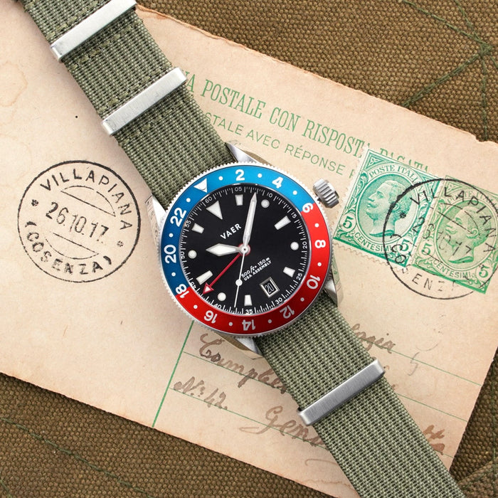 G2 Meridian Navy/Red 39mm USA GMT Watch