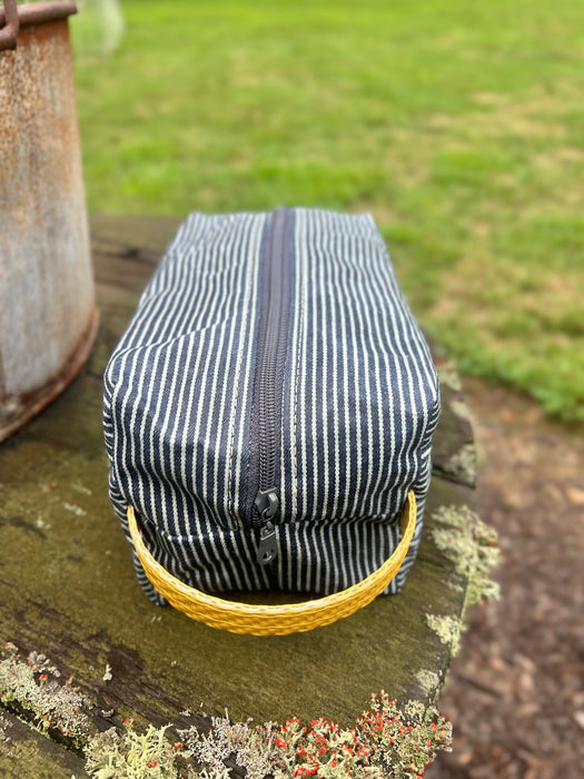 Hickory Striped Pouch