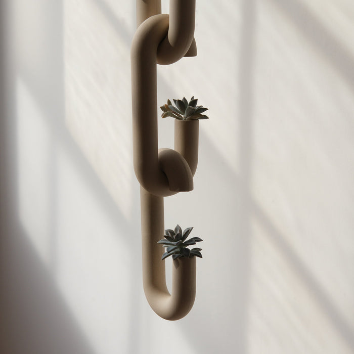 Chain Vase