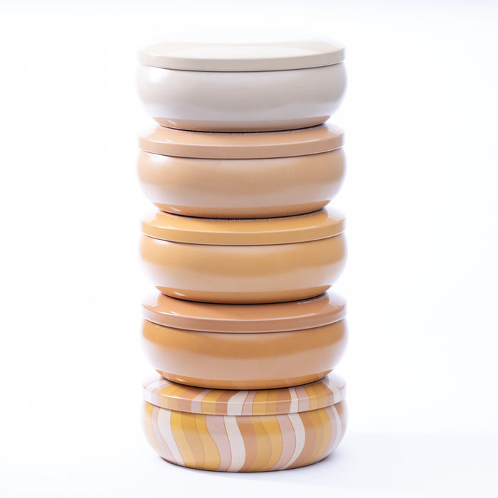 Groovy Swirl Tin: amber + ginger + jasmine 14 oz candle