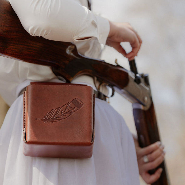 Field & Femme Leather Shell Pouch