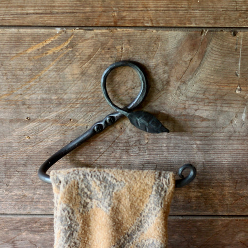 
hand-towel-rack-leaf-design-made-in-usa
