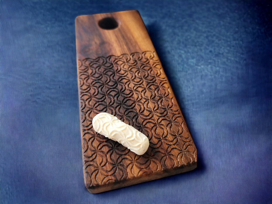 Handcrafted Gnocchi Board – Artistic Pattern