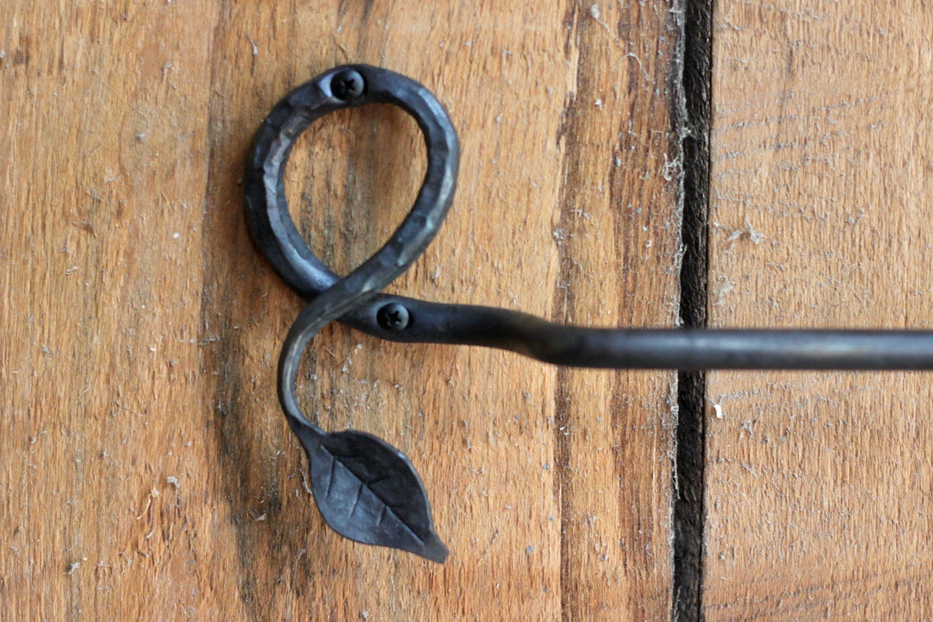 Towel Rack Leaf Design