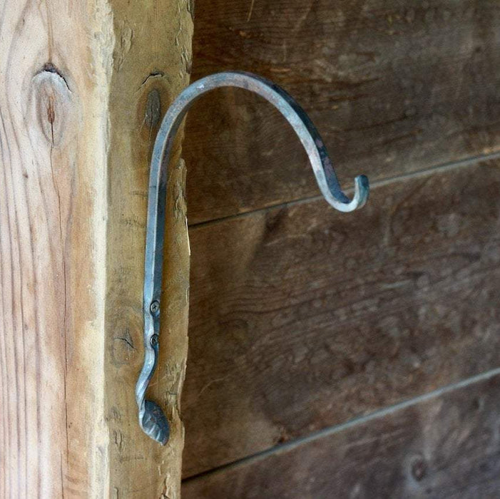 Indoor/Outdoor Plant Hanger - Leaf Design